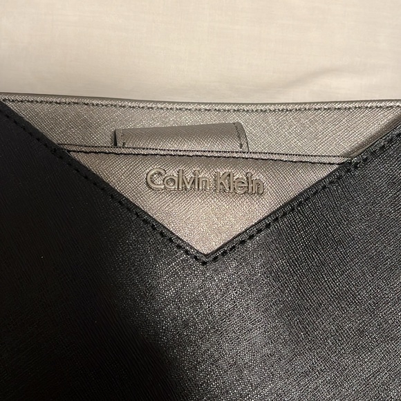 Calvin Klein black and silver Tote, excellent condition! - Picture 5 of 16